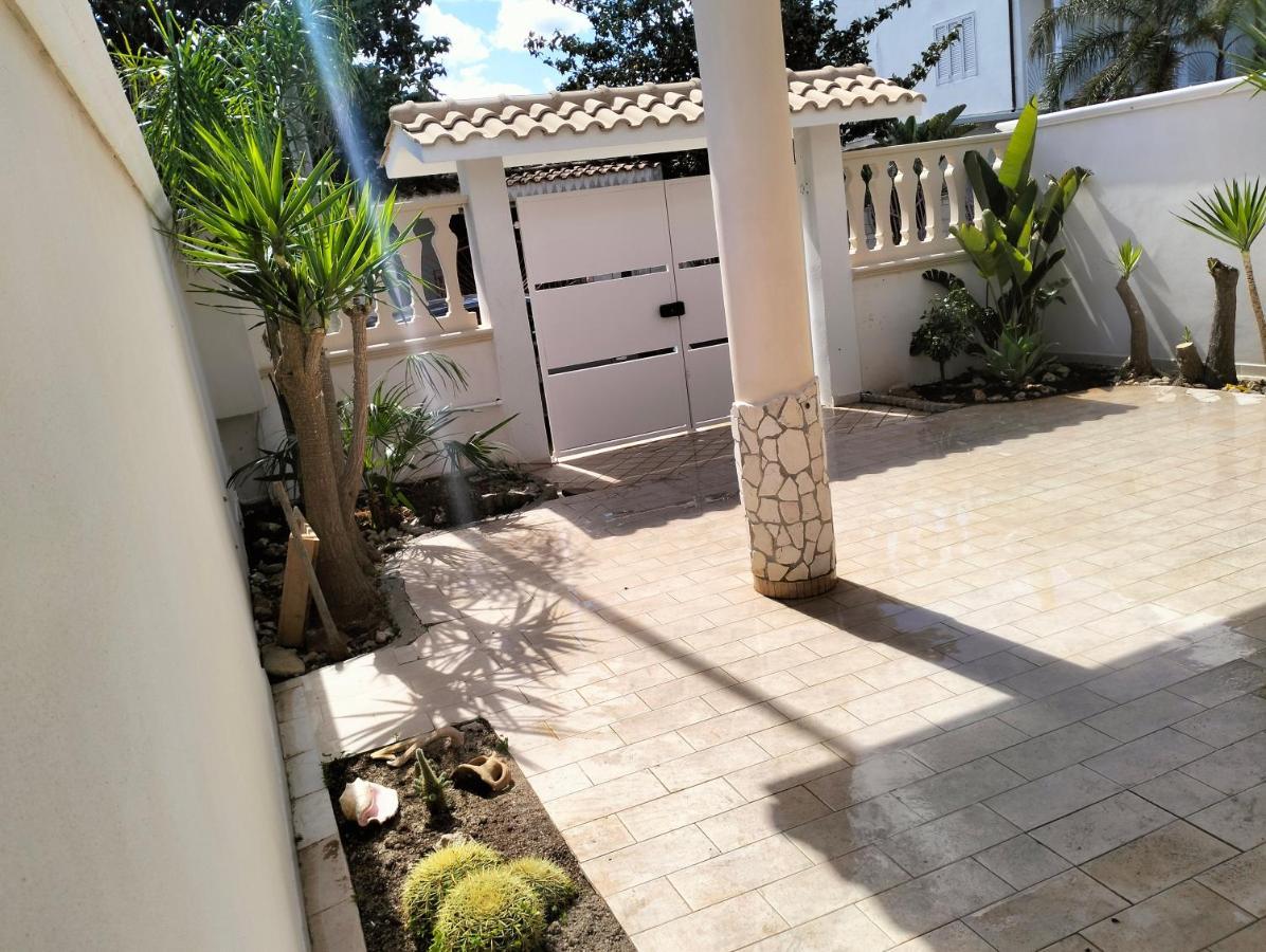 ポルト・チェザーレオ Casa Antonio E Nicolettaヴィラ エクステリア 写真